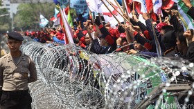 'Buruh Siap Kepung Istana'