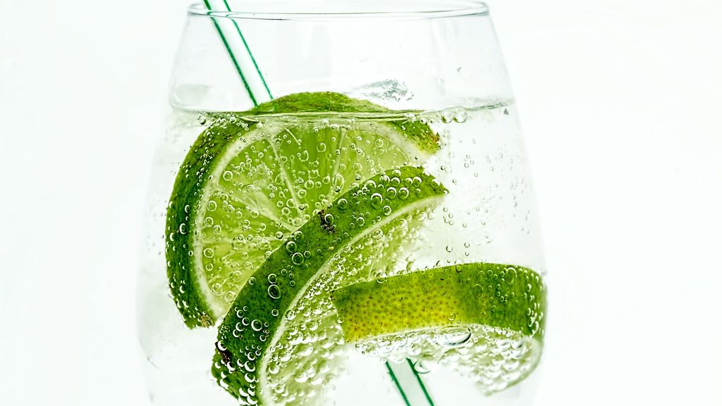 Apa yang Terjadi Pada Tubuh Saat Minum Soda Setiap Hari?