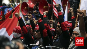 Ekonomi Melambat, Buruh Bergerak Menentang PHK