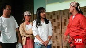 Miss Tjitjih dan Tuntutan Teater Modern
