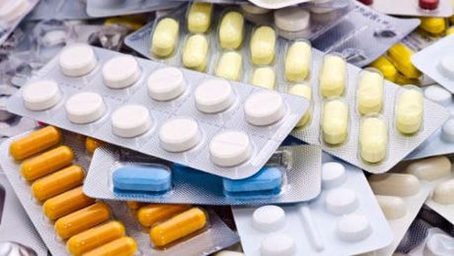 Melalui pengacaranya,Tora Sudiro mengaku menggunakan dumolid karena penyakit sindrom tourette dan insomnia yang dideritanya. Apa itu sindrom tourette?
