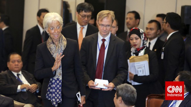 IMF meproyeksikan pertumbuhan ekonomi dunia hanya akan mencapai 3,4 persen pada 2016 dan 3,6 persen di 2017.