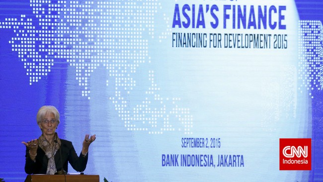 IMF memangkas proyeksi pertumbuhan Asean 5 (Indonesia, Malaysia, Filipina, Thailand, dan Vietnam) menjadi 4,6 persen pada 2015 dan 4,9 persen pada 2016. 