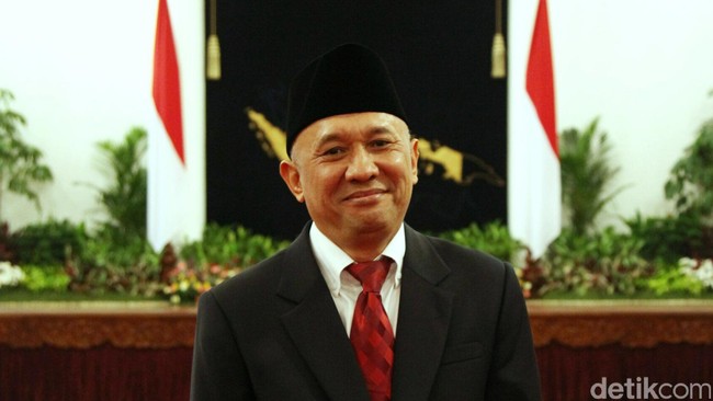 Dipercaya duduk sebagai Kepala Staf Kepresidenan, Teten dinilai tidak akan mengubah sikap dan karakternya dan punya mimpi besar di kota kelahirannya.
