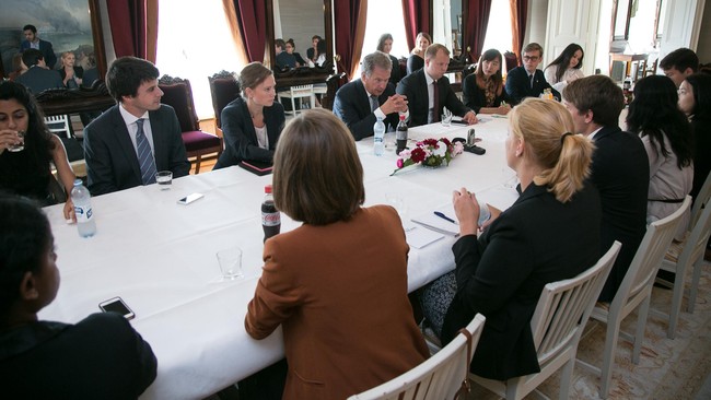 Presiden Finlandia dan tokoh Muslim negara itu menjabarkan berbagai upaya untuk mengadang penyebaram paham radikalisme ISIS di antara pemuda negara itu.
