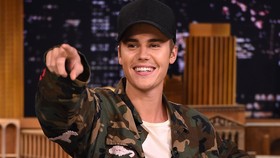 Rilis Album Berbarengan, Justin Bieber Sindir One Direction