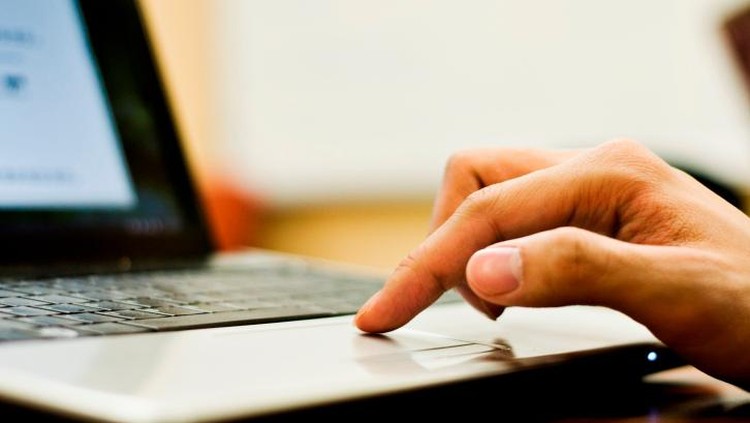 Lewat komunitas ini diharapkan para ibu bisa bijak pakai internet dan nggak gampang 'termakan' hoax.