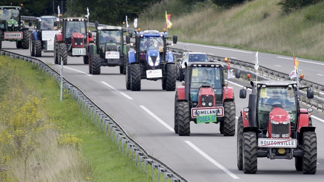 Petani berharap mengumpulkan seribu traktor dan tiga ribu petani di Paris guna menimbulkan efek represif agar pemerintah memperhatikan harga produk agrikultur.