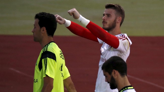 David de Gea menjadi bintang utama ketika timnas Spanyol menjalani latihan perdana di pemusatan latihan Las Rozas, Madrid, Rabu (2/9).