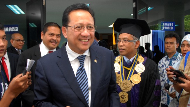 Ketua Dewan Perwakilan Daerah Irman Gusman menilai peran partai politik masih minim dalam mengusung calon pemimpin berkualitas bagi masyarakat.