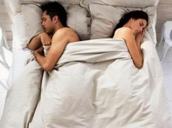 Bercinta Tak Sepanas Biasanya? Ini 5 Hal yang Bisa Bikin Libido Suami Drop