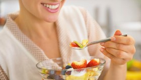 Siasat Tetap Makan Banyak Saat Diet