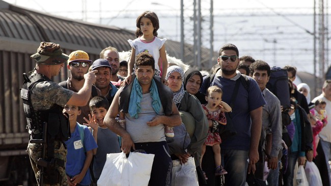 Pada akhir pekan kemarin, Austria menerima sekitar 12 ribu imigran, sedang Jerman menerima 18 ribu orang.