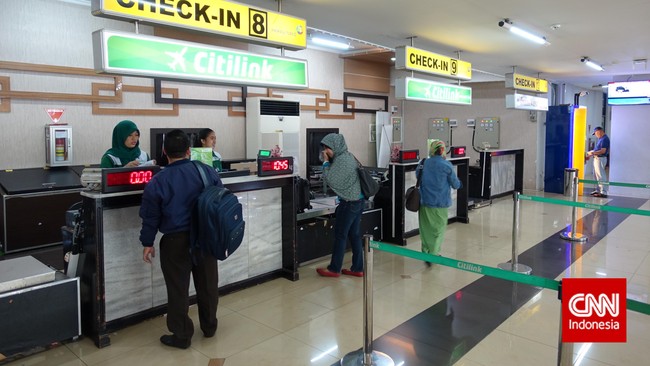 Manajemen AP II menyatakan jadwal penerbangan komersil dari dan menuju Halim Perdanakusuma tetap berjalan normal meski PK yang diajukan ditolak MA.