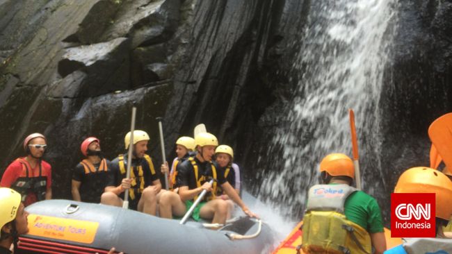 Berlokasi tidak jauh dari pusat desa Ubud, Bali Adventure Tours memiliki rute rafting terpanjang yang ada di pulau Dewata.