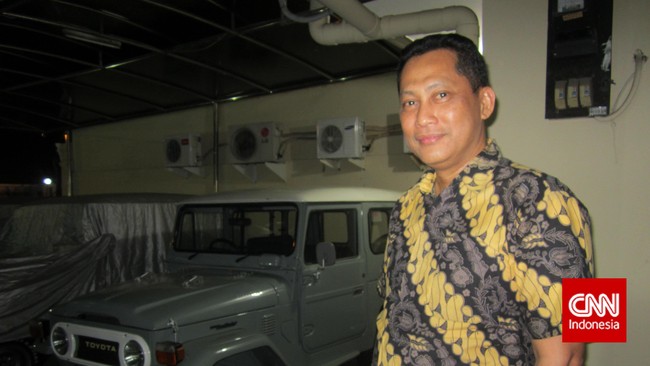 Menghidupkan kembali jip rongsok pelan-pelan dan berhasil mengungkap kasus adalah dua sumber kepuasaan Budi Waseso.
