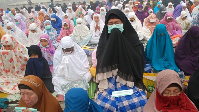 Untuk tingkat SD hingga SMP akan diliburkan jika Indeks Standar Pencemaran Udara lebih dari 150. Untuk SMP ke atas jika ISPU lebih dari 200. 