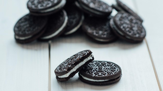 Sebuah tweet diunggah bos Android yang langsung memunculkan spekulasi soal nama pencuci mulut untuk Android terbaru. Oreo?