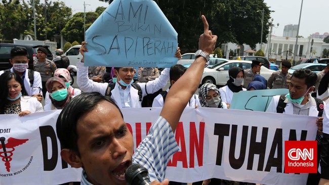 Menristekdikti Mohammad Nasir mengatakan, yang jadi persoalan sebenarnya adalah soal sertifikat profesi yang dikeluarkan universitas dan IDI.