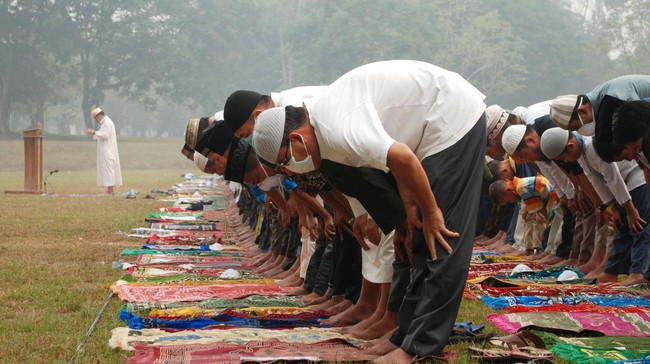 Penelusuran WALHI Sumatera Selatan menunjukkan titik panas terbanyak justru ditemukan pada areal perkebunan perusahaan atau perusahaan Hutan Tanaman Industri.
