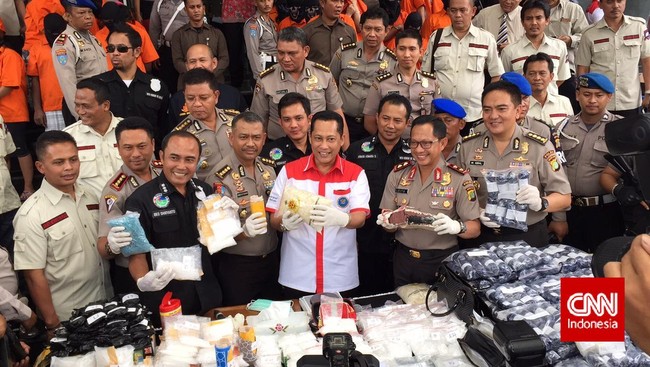 Kepada Panglima TNI, Budi Waseso mengatakan, "Pak Panglima, itu peluru jangan dibuang sia-sia, itu ada sasarannya, nanti saya kasih tahu."