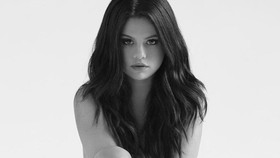 Rahasia Kedekatan Selena Gomez dan Taylor Swift