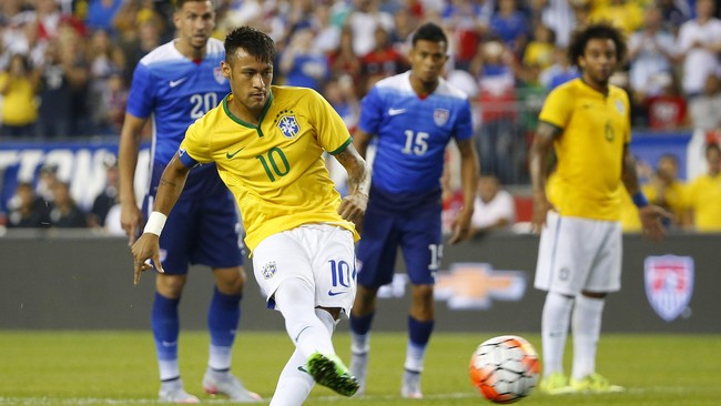 Meski hanya bermain 45 menit, Neymar mampu memberikan pengaruh positif dan juga mencetak dua gol dalam kemenangan 4-1 Brasil.