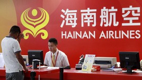 Bos HNA Group China Tewas Terjatuh saat Berfoto di Perancis