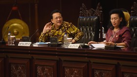 Irman Gusman Diminta Mundur Ketimbang Diberhentikan BK