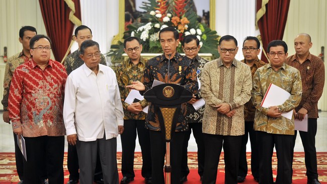 PricewaterhouseCoopers (PwC) menilai 13 paket kebijakan ekonomi yang dirilis pemerintah belum berdampak positif terhadap percepatan pembangunan infrastruktur.