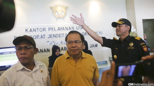 Perombakkan Kabinet Kerja jilid II kemungkinan akan dilakukan pada pos menteri sektor ekonomi dan hukum.