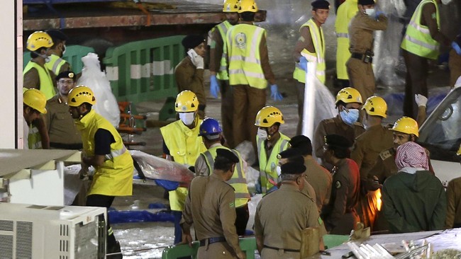 Sangat langka ada kejadian jamaah haji meninggal di Mekkah minta dipulangkan ke Indonesia. Besar kemungkinan demikian juga korban crane di Mekkah.