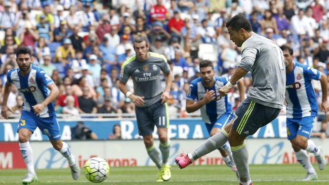 Pelatih Real Madrid Rafa Benitez memberikan kebebasan bagi Cristiano Ronaldo dan Gareth Bale di lini depan untuk berkreasi.