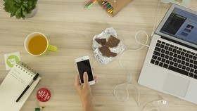 Tips Menjaga Pola Makan Sehat Selama Work From Home