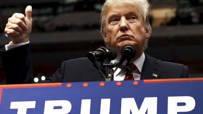 Langkah RGU ini dilakukan usai pemerintah Skotlandia mencabut gelar duta bisnis bagi Trump, menyusul komentarnya soal pendatang Muslim di Amerika Serikat.