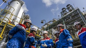 Harga ICP November Lunglai Akibat Persediaan Meningkat