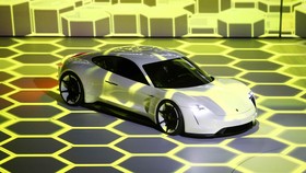 Pertarungan Mobil Konsep di Frankfurt Motor Show 2015