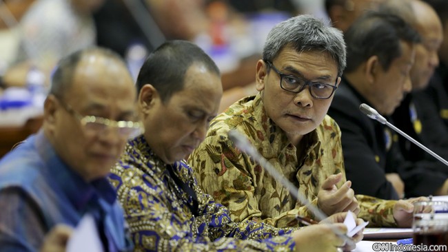 Keterangan yang didapat dari para saksi dan bukti dokumen dinilai belum cukup kuat untuk menetapkan seseorang sebagai tersangka.