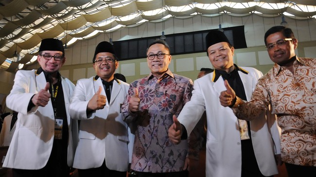 Target perekrutan 2 juta kader ini dicanangkan hingga tahun 2020 mendatang. PKS juga menargetkan mendapat 12 persen suara dalam Pemilu 2019.