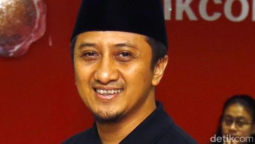 img-title Ayah Ustaz Yusuf Mansur Meninggal Dunia