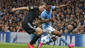 Gerrard: Sterling Harus Lebih Tajam Lagi