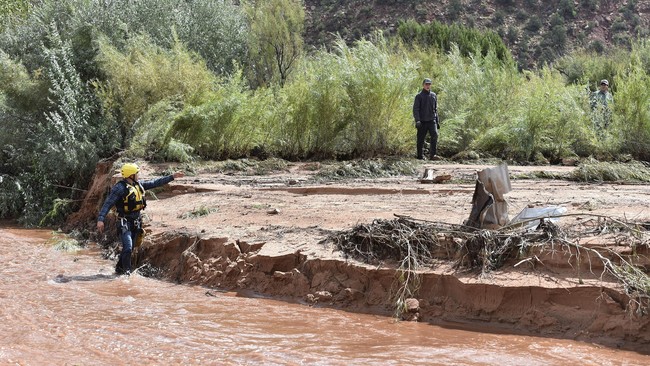 Banjir bandang melanda Utah, Amerika Serikat, menyebabkan total 15 orang tewas, empat lainnya dinyatakan hilang.