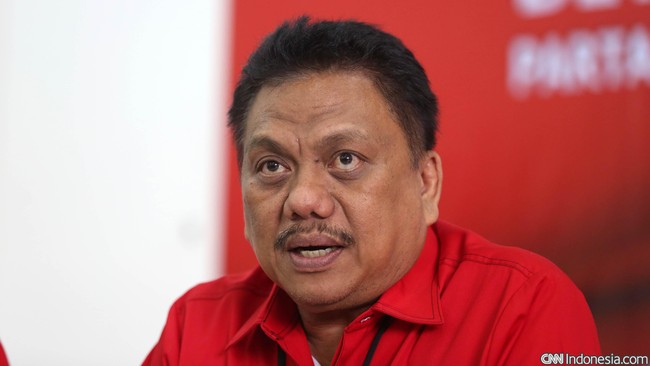 Bendahara PDIP menyatakan kecenderungan partainya kian mengerucut ke petahana dalam memilih calon gubernur DKI Jakarta. Calon PDIP itu akan diumumkan malam ini.