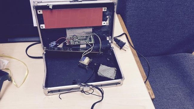 Ahmed Mohamed adalah salah satu siswa di AS yang bercita-cita menjadi penemu. Tapi sayang, stigma negatif membuatnya terhambat.