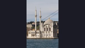 Ortakoy, 'Masjid Romantis' di Istanbul, Turki