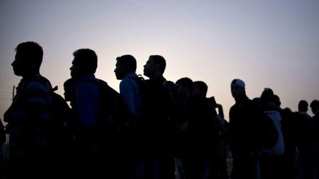 ISIS menurut mereka tidak lagi memerangi tirani Bashar al-Assad, tapi membunuhi kelompok militan sesama Muslim di Suriah dan Irak.