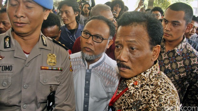 Pasal kesaksian palsu yang dijeratkan pada Bambang harus didasarkan pada pernyataan majelis hakim. 