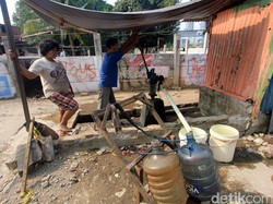 Video: Aksi Sang Legenda Pompa Dragon di Tengah Kepungan Modernitas Jakarta