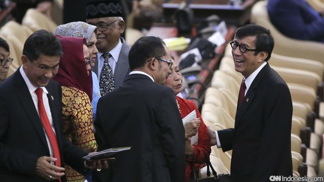 Menkumham Yasonna Laoly menyatakan parlemenlah yang berhasrat merevisi UU KPK. Ia mengungkap lobi politik antara legislatif dan eksekutif terkait RUU itu.