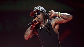 Tak Lagi Kejang-kejang, Lil Wayne Langsung Berkicau